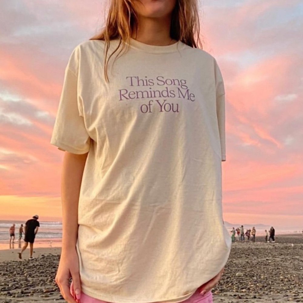 This Song Reminds Me of You Vintage tee 💜 NWT